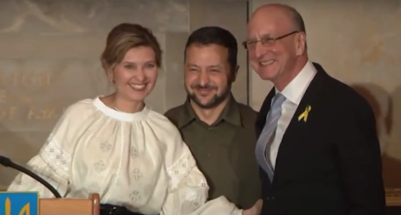 Петер Ґельб отримує орден «За заслуги» від України
