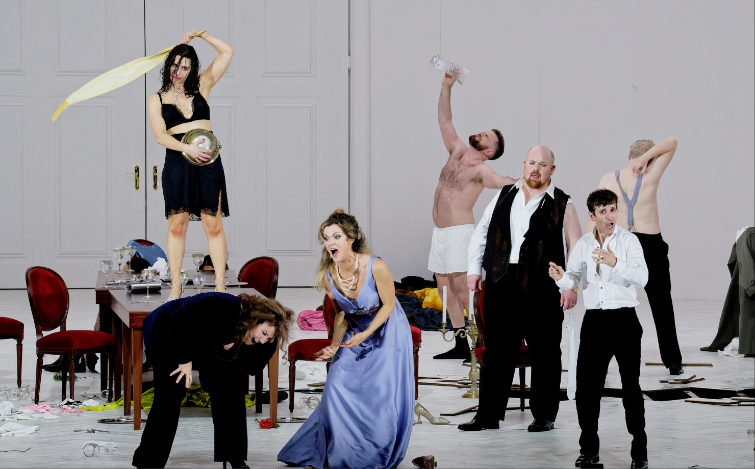 Opéra National de Paris Review 2024: The Exterminating Angel - OperaWire  OperaWire