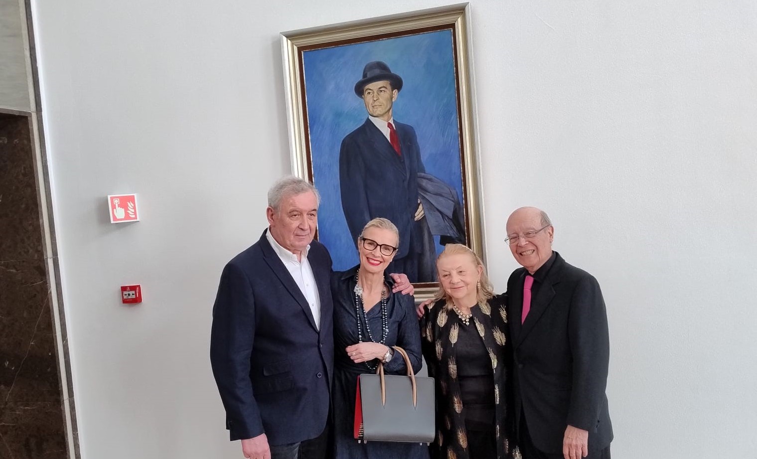 Polish National Opera Receives Photograph of Legendary Tenor Jan Kiepura