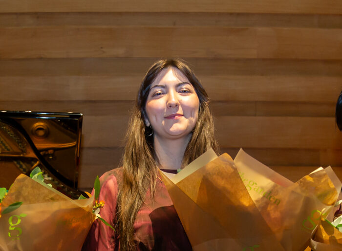 L to R, 2nd Prize winners Erin Rossington, Emma Roberts, Winner Seohyun Go