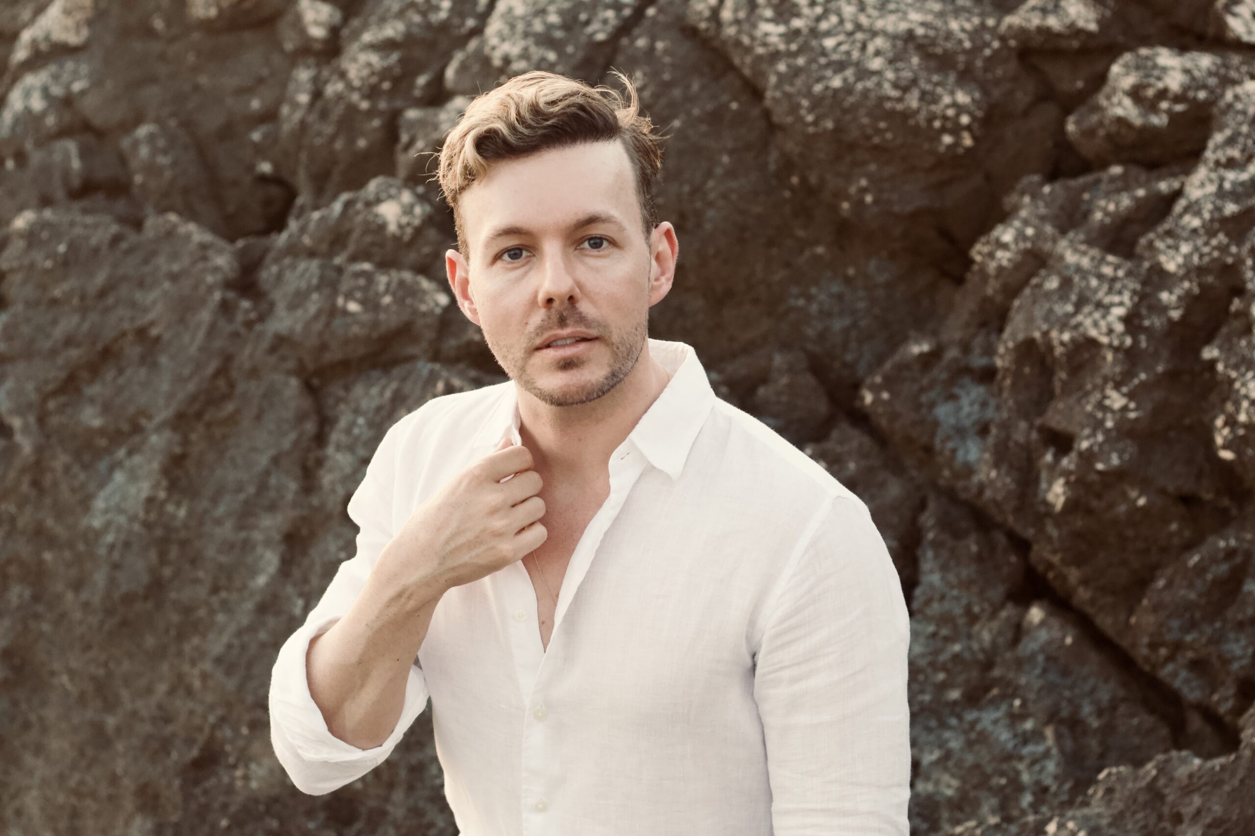 Alasdair Kent Joins IMG Artists for General Management