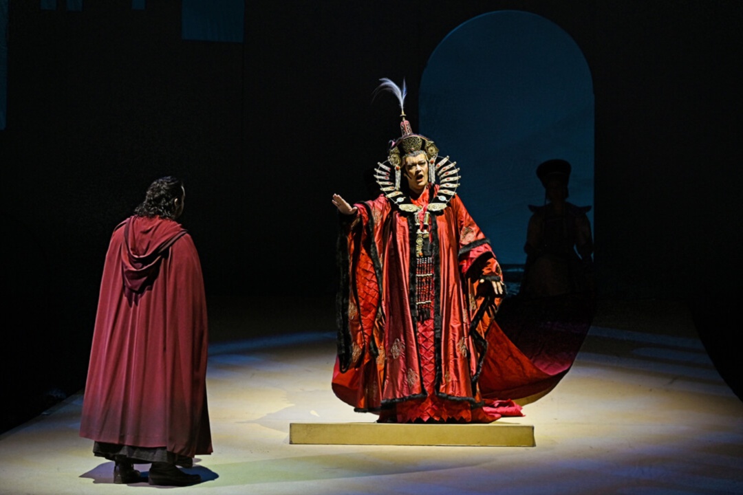 Deutsche Oper am Rhein 2025-26 Review: Turandot - OperaWire OperaWire