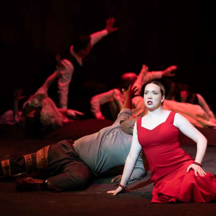 30849-Julien_Benhamou___Opera_national_de_Paris-La-Cenerentola-25-26—Julien-Benhamou—OnP—42- Cenerentola