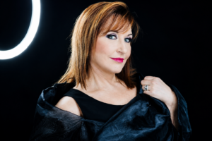 Elena Mosuc